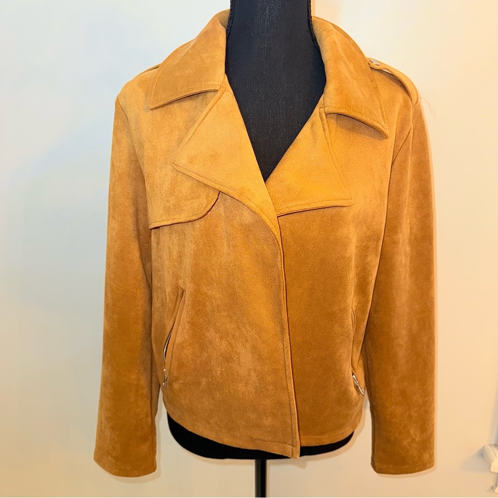 Ookie and Lala brown/camel colored soft, open front jacket, barely worn